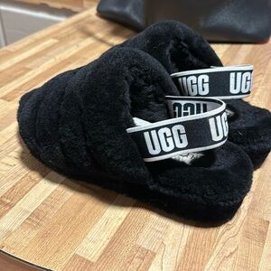 Ugg Fluff Yeah Strapy sandal / slipper